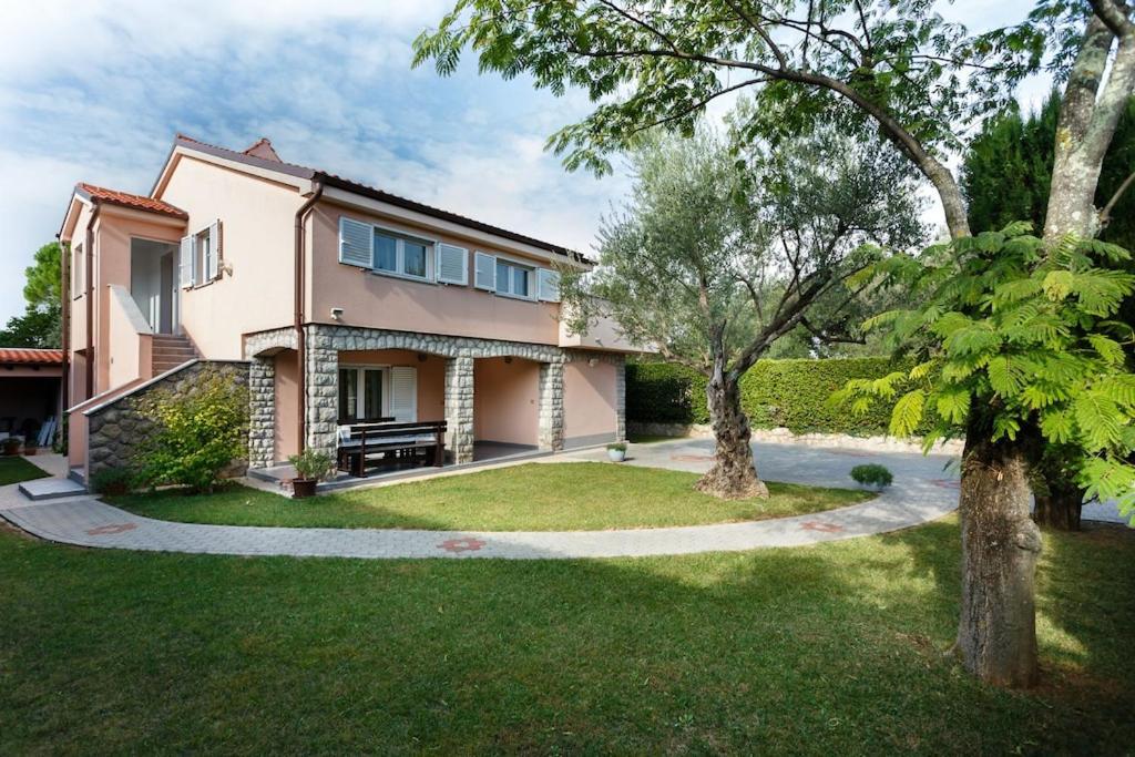 Premium Apartment Near Center And Beach With Parking Krk Town Exterior photo