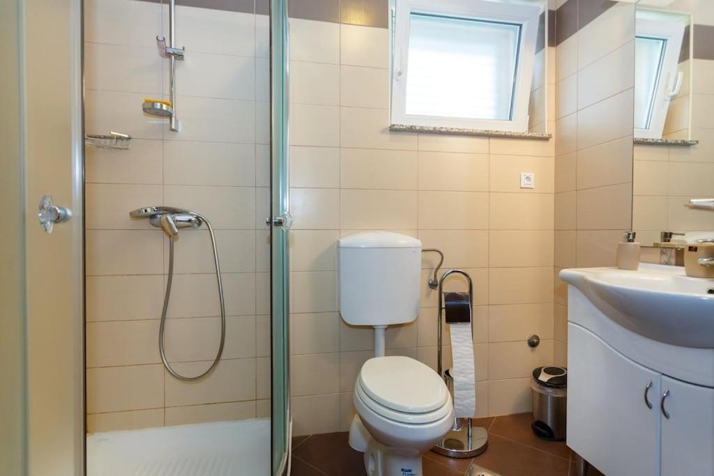 Premium Apartment Near Center And Beach With Parking Krk Town Exterior photo